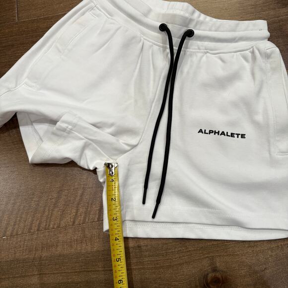 Alphalete Women's Essential Core Shorts size Small White Black NWT - Picture 4 of 6